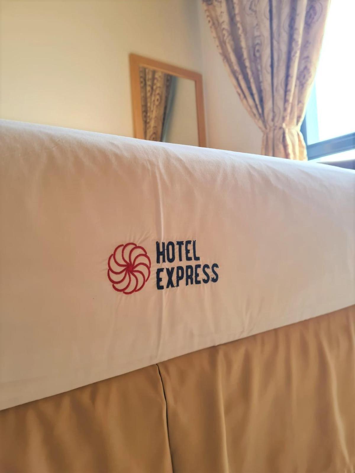 Hotel Express Luanda Exterior foto